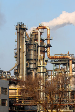 胡同深處 從傳統民居到化工產品的生產變遷與挑戰